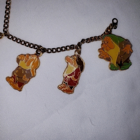 Vintage Disney 7 dwarfs gone tone bracelet - Picture 4 of 6